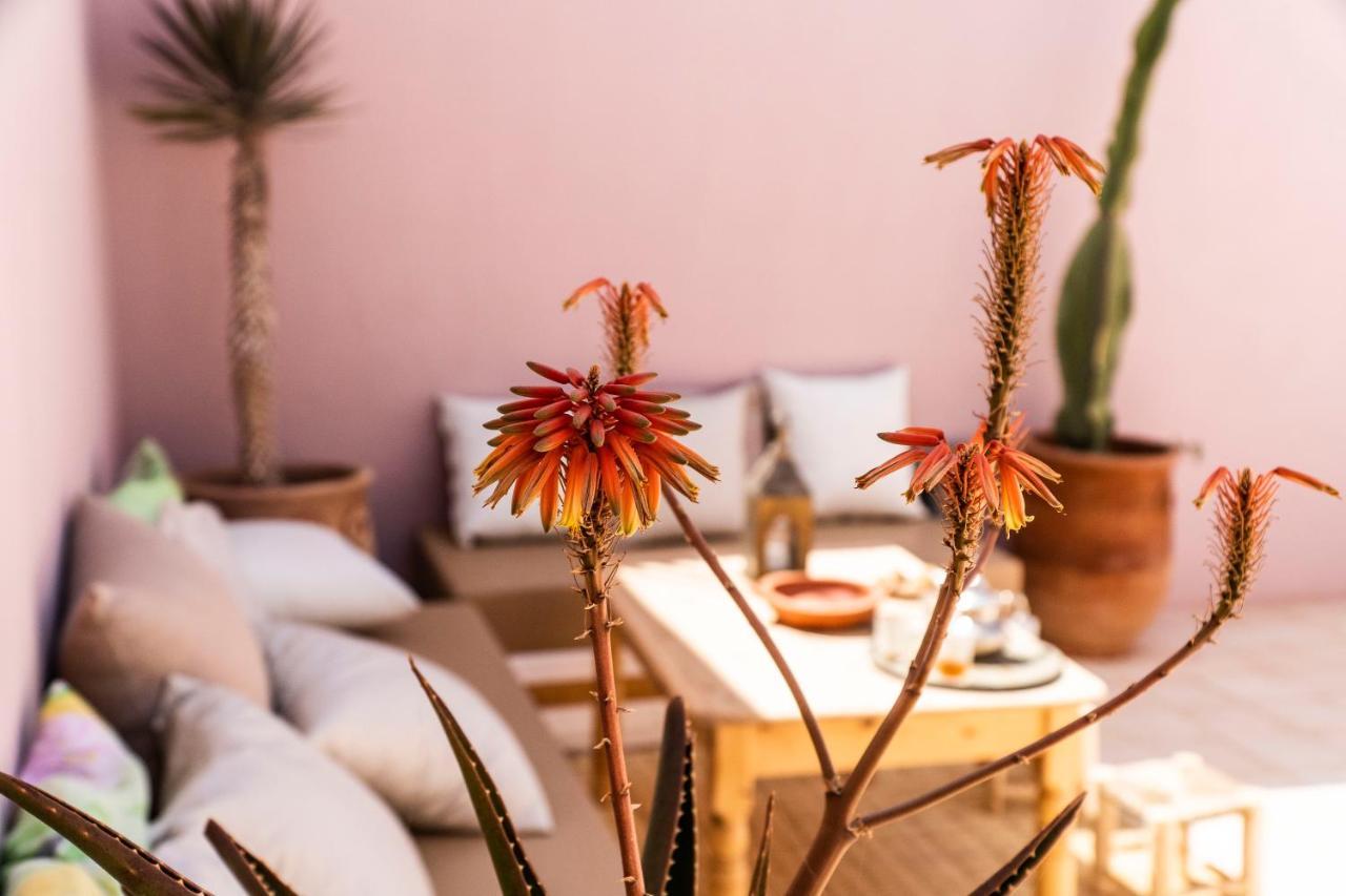 Inna Guest House 미를레프트 외부 사진