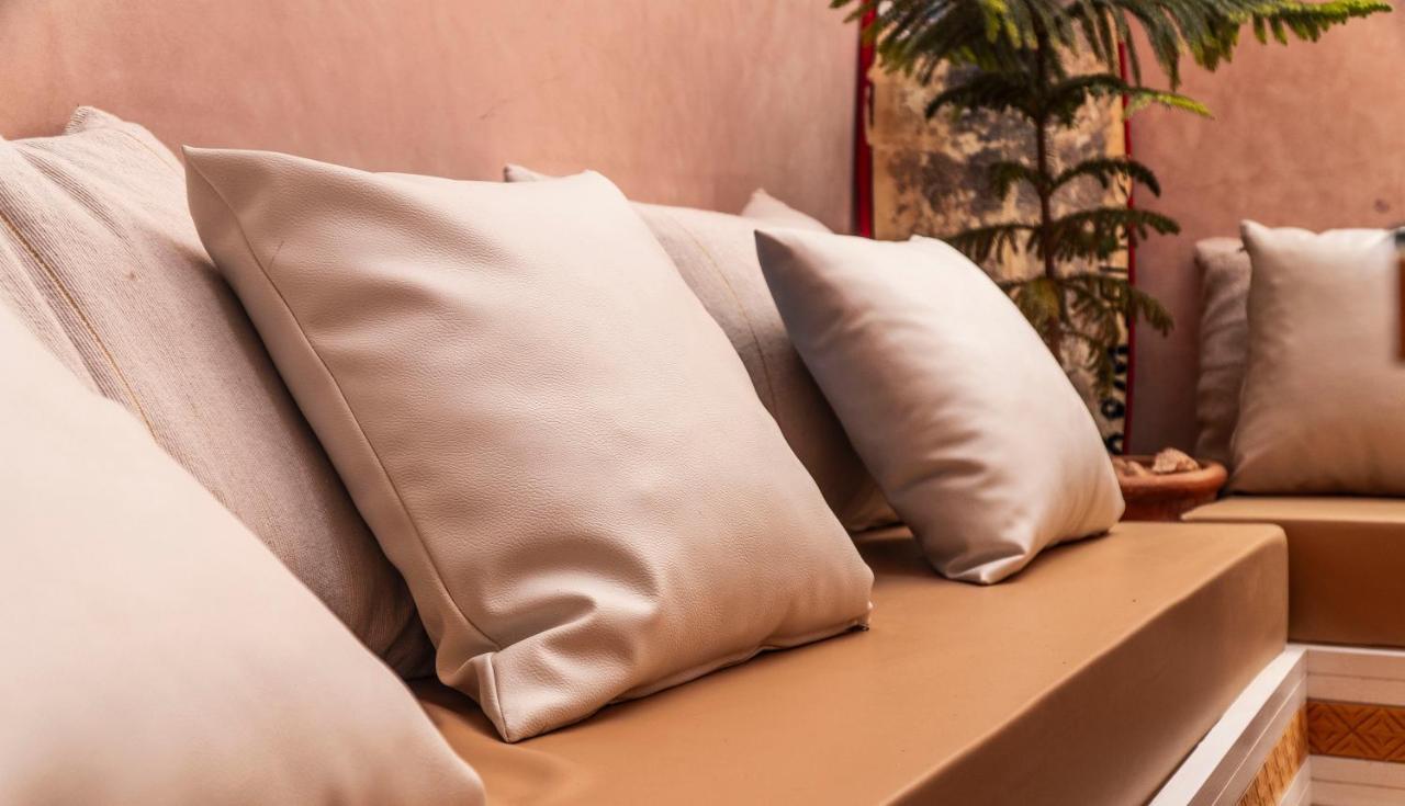 Inna Guest House 미를레프트 외부 사진
