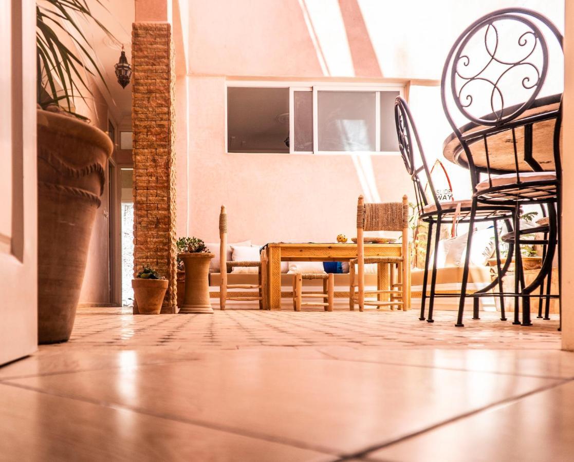 Inna Guest House 미를레프트 외부 사진
